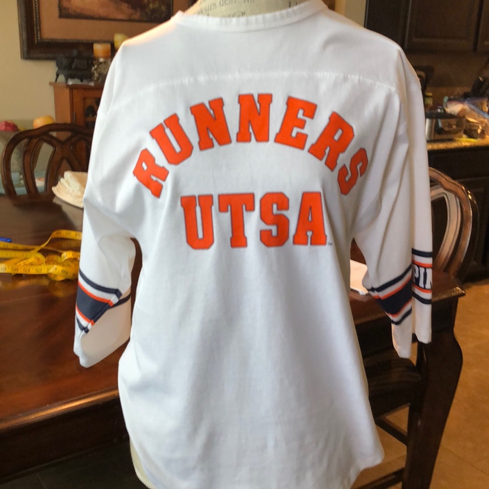 Pink Victoria’s Secret UTSA San Antonio runners T shirt